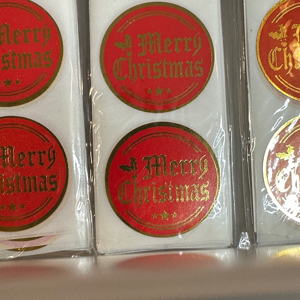 300 Count 1 Inch Red and Gold Metallic Merry Christmas Stickers - Picture 4 of 7